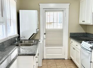 1121 Pine Ave #1/2, Long Beach, CA 90813