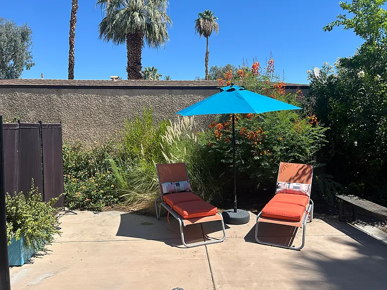 Catalina Way — Photo 17
