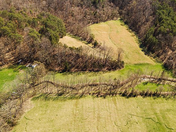 5th image of 350 N Vfw Rd