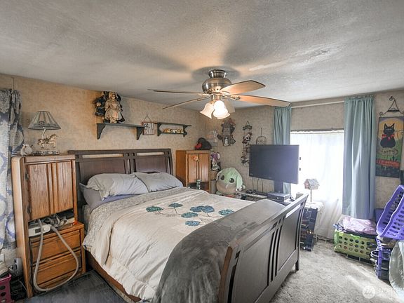 5th image of 17340 Sargent Road SW #15