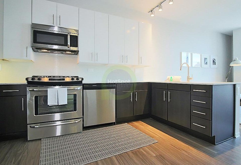 1st image of 220 S Halsted St #317