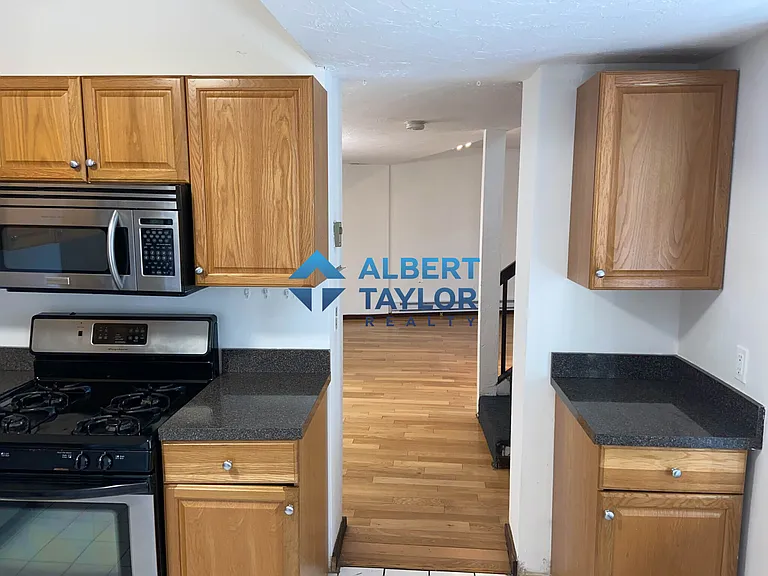 89 Sheridan St #1 — Photo 15