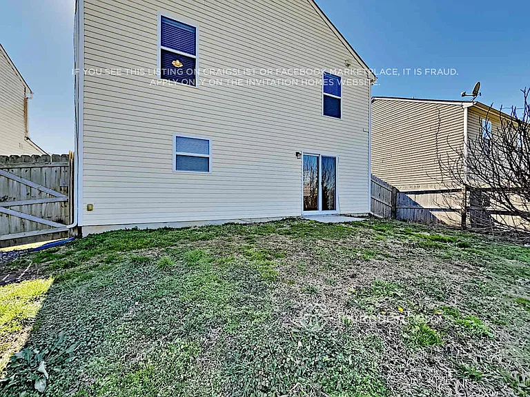 827 Littleton Dr — Photo 15