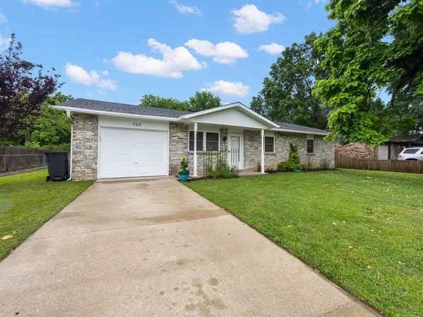 703 Thomas Blvd, Springdale, AR 72762
