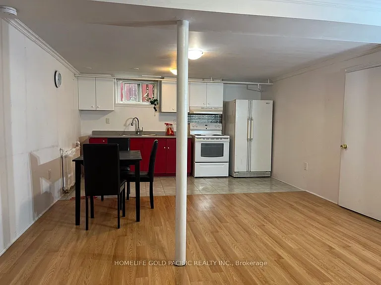 244 Maxwell St — Photo 6