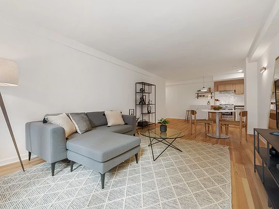 4th image of 141 E 55th St APT 10C