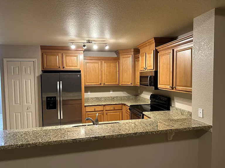 5201 Coronado Pkwy #207 — Photo 5