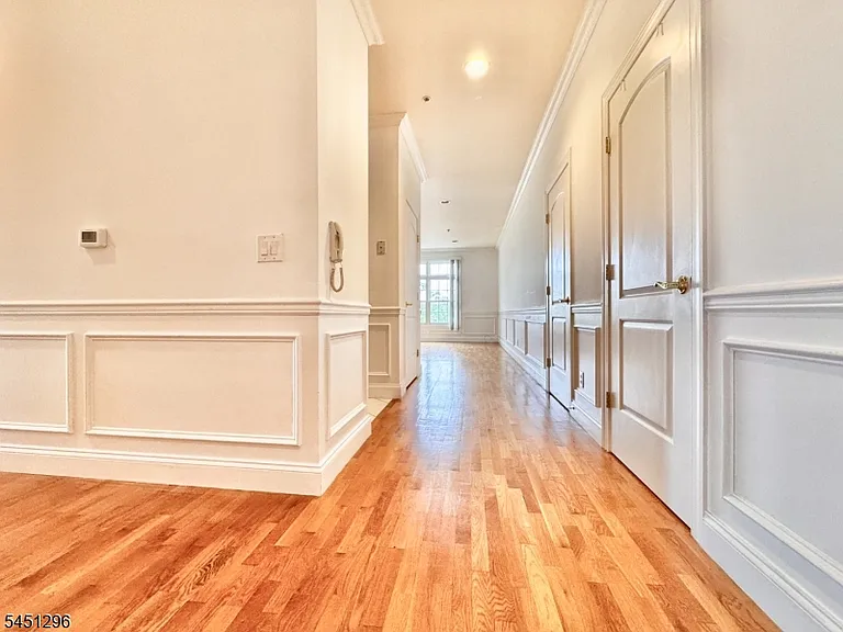 1677 Springfield Ave #13 — Photo 5
