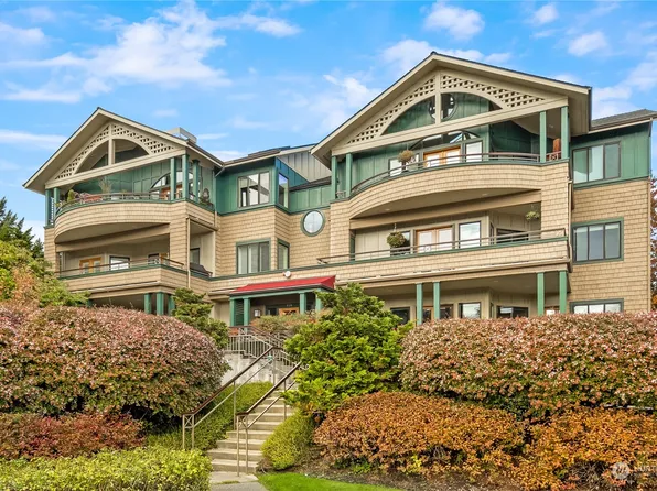 470 Wood Avenue SW #2A, Bainbridge Island, WA 98110