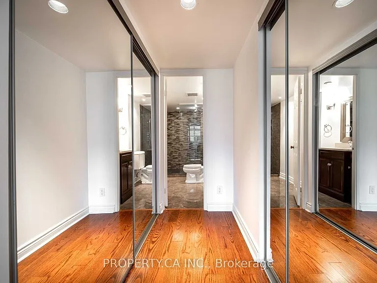 71 Charles St E #402 — Photo 25