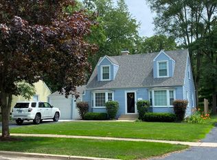 513 Fremont St, West Chicago, IL 60185