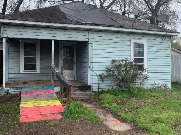 203 E Ann St, Kaufman, TX 75142