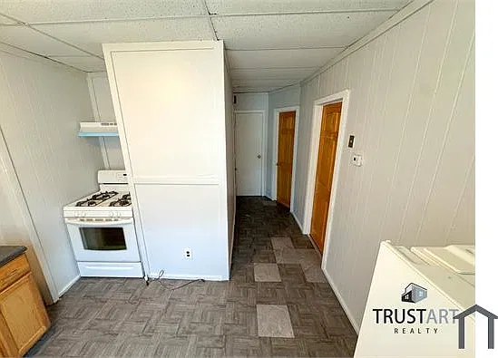 1 bed, $1,240 — Photo 4
