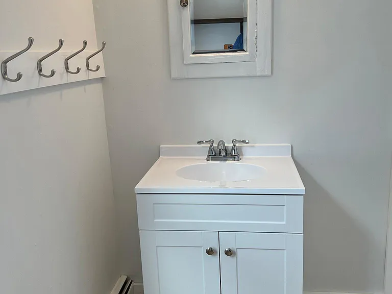 77 Pleasant St #3 — Photo 9