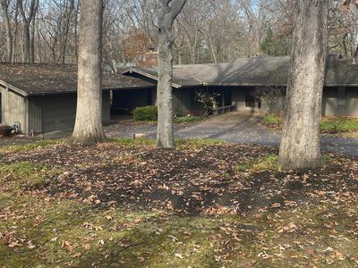 8030 Woods Ln, Sharon, OH, 43235