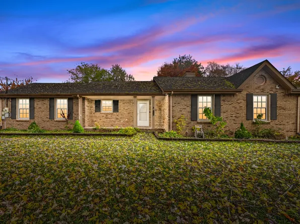 3427 Polly Dr, Clarksville, TN 37042