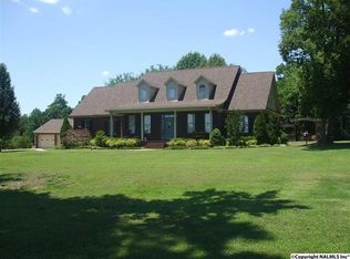 193 J B Walker Rd, New Market, AL 35761