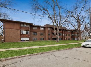 1900 50th St APT 22, Des Moines, IA 50310