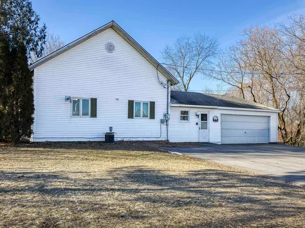 N8317 Us Highway 45, Bear Creek, WI 54922