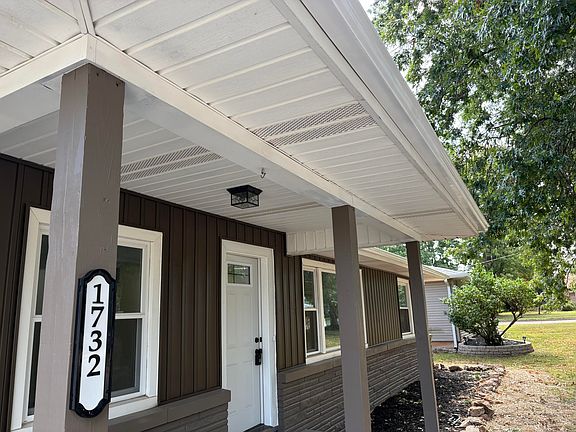 3rd image of 1732 S Lancaster Avenue