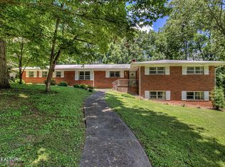 106 Wendover Cir, Oak Ridge, TN 37830