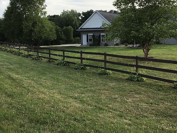 5th image of 2962 61st Street Ln