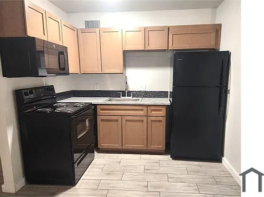 2 bed, 750 sqft, $1,195 — Photo 3