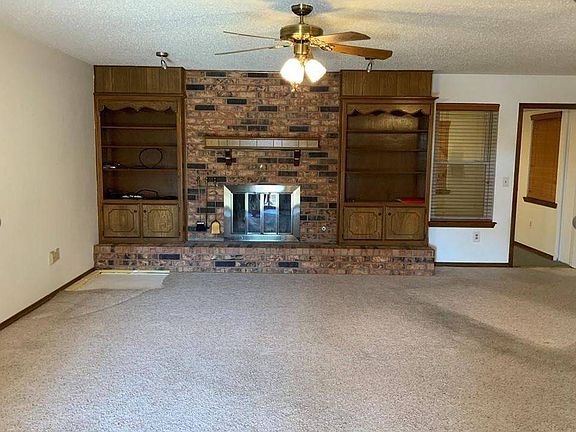 3rd image of 2417 Pinon Pl