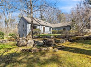 38 Old Hardwick Rd, Petersham, MA 01366