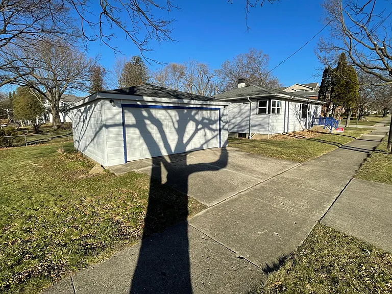 Driveway & 2 Car Garage