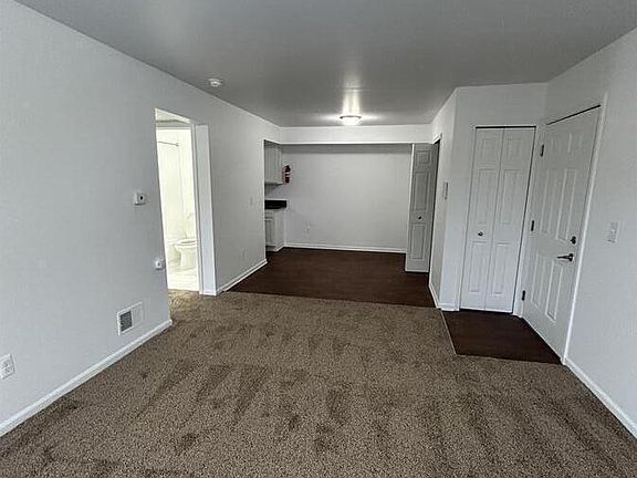 5th image of 723 Green Rd APT 237