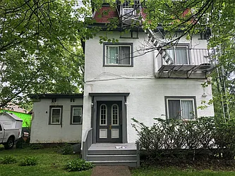 203 Center Street, #1