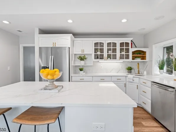 62 Valley Rd, Glen Rock Boro, NJ 07452