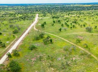 8 Sweetwind, Harper, TX 78631