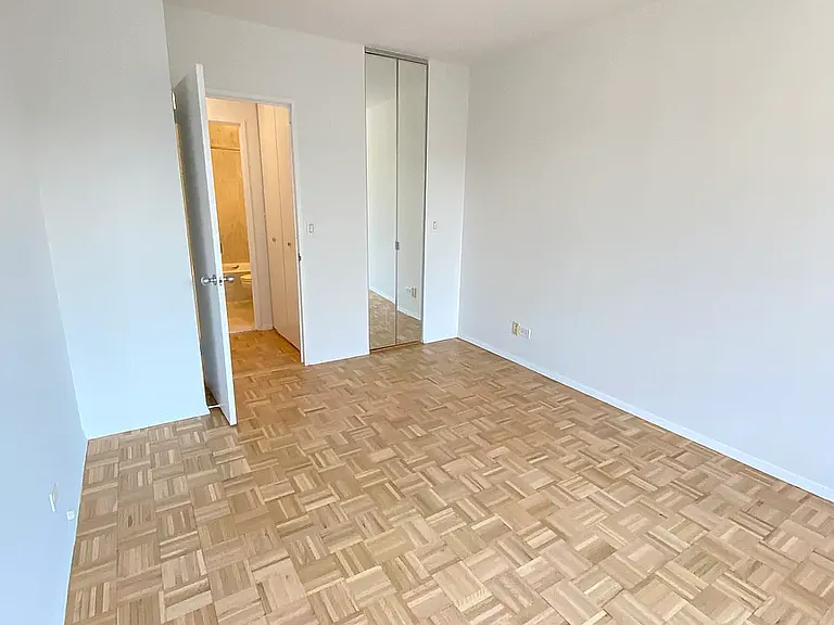 200 Rector Pl #9C — Photo 13