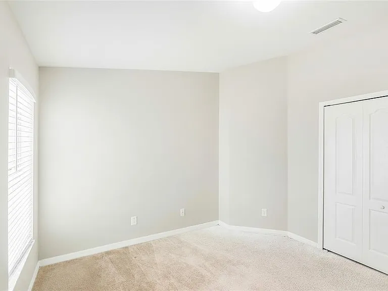 12505 Belcroft Dr — Photo 22