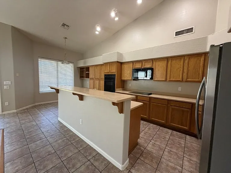 3130 E Brookwood Ct — Photo 8