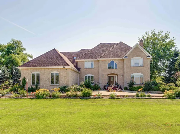 14 Pentwater Dr, South Barrington, IL 60010