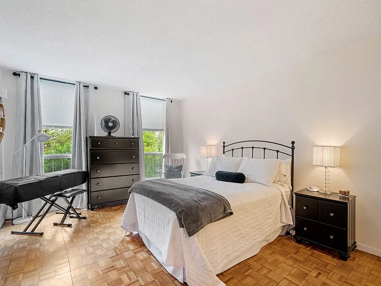 33 Pond Ave #409 — Photo 8