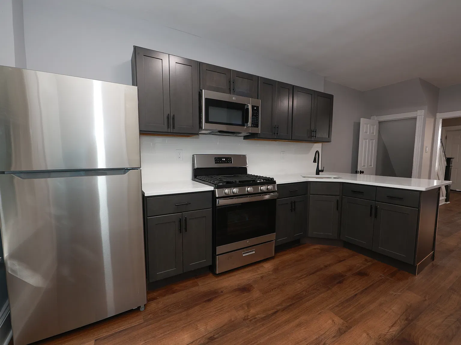 5512 Crowson Street - 1 — Photo 3