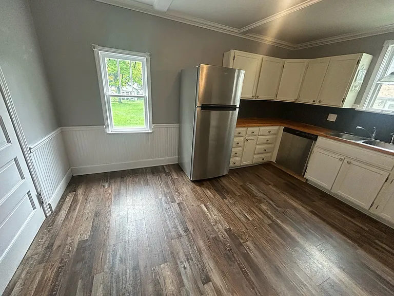 809 W Linden St — Photo 6