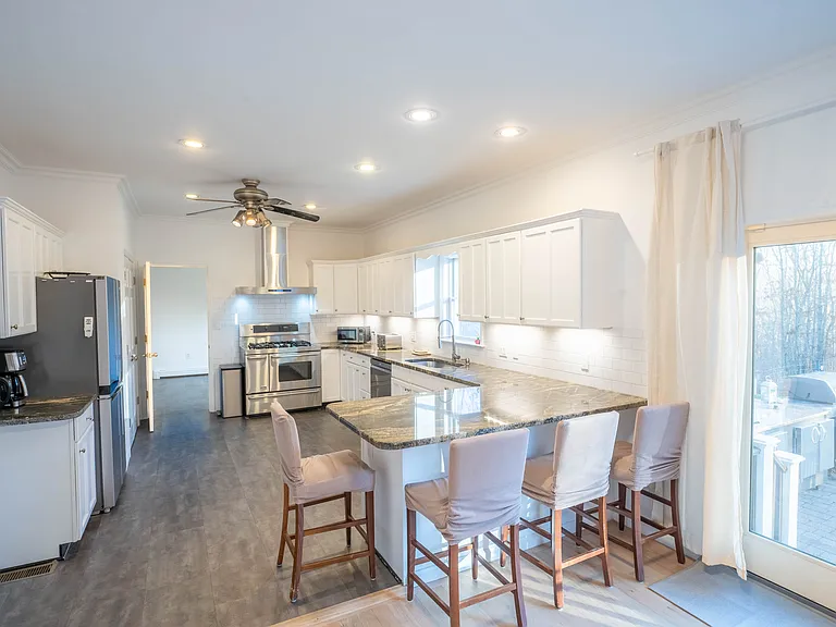 18 Mountain Laurel Ln — Photo 12
