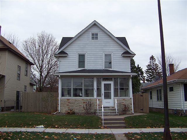 Old picture, new siding!