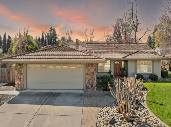 155 Aurora Way, Vacaville, CA 95688