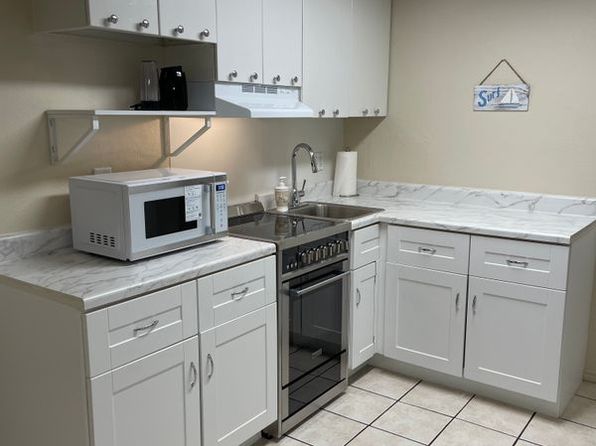 5712 Padre Blvd #2