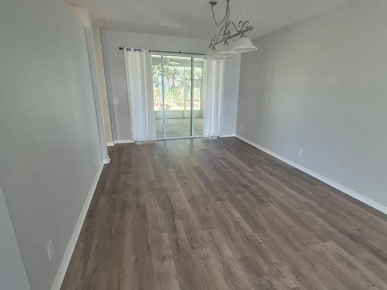 3733 Stream Dr — Photo 3