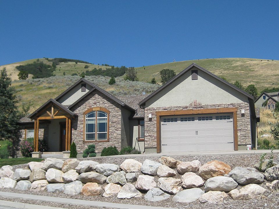 1st image of 1583 Aspen Way
