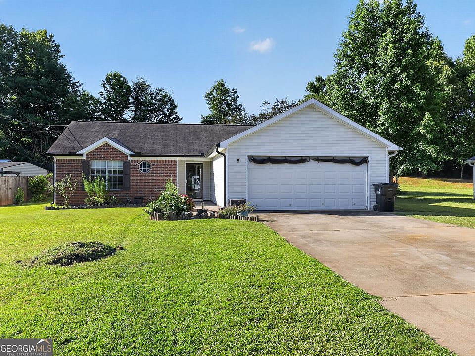 1st image of 22 Canterbury Dr