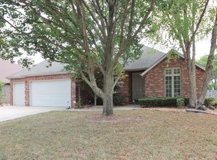 3340 S Linden Ave, Springfield, MO 65804