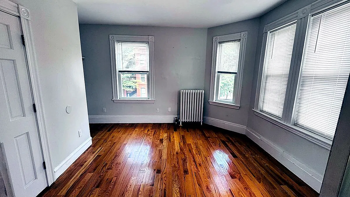 1 bed, $2,200 — Photo 2